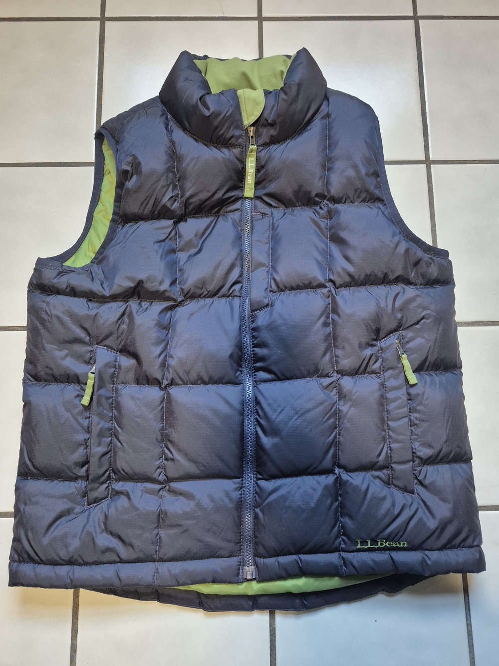 L.L. Bean Kids Navy Puffer Vest Size Medium 10-12